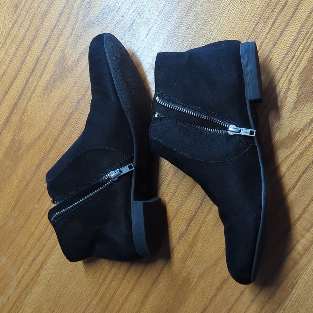 AE Booties - Picture 4 of 12